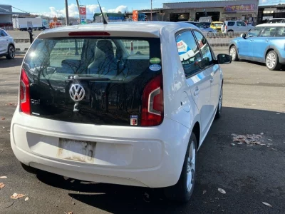 Volkswagen UP  с аукциона в Японии