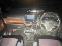 Toyota ESQUIRE лот № 1063 оценка R  с аукциона в Японии 2