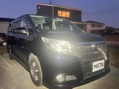 Toyota ESQUIRE  с аукциона в Японии