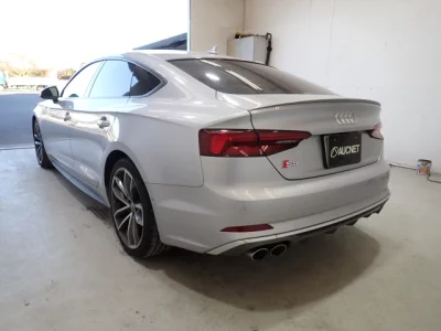 Audi S5  с аукциона в Японии