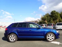 Audi A3 лот № 33507 оценка 4  с аукциона в Японии 4