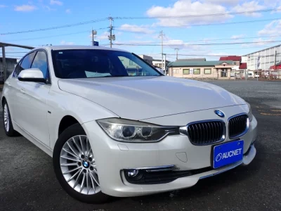 BMW 3-Series  с аукциона в Японии