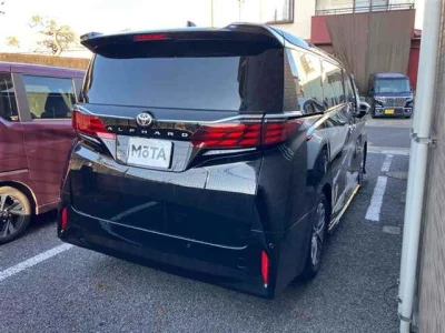 Toyota ALPHARD  с аукциона в Японии