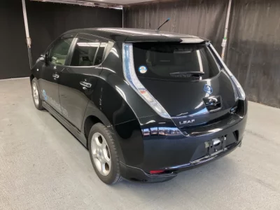 Nissan LEAF  с аукциона в Японии