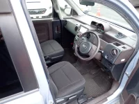 Toyota PORTE лот № 33526 оценка 3.5  с аукциона в Японии 2