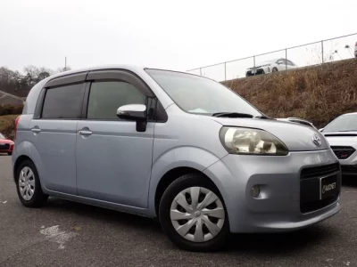 Toyota PORTE  с аукциона в Японии