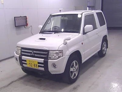 Mitsubishi PAJERO MINI