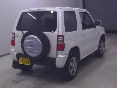 Mitsubishi PAJERO MINI