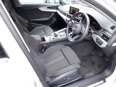 Audi A4  с аукциона в Японии