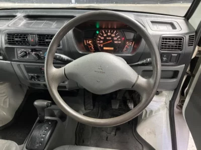 Mitsubishi MINICAB TRUCK