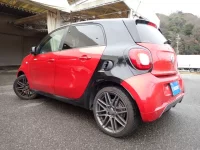 Smart FORFOUR лот № 34512 оценка 4  с аукциона в Японии 1