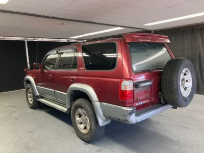 Toyota HILUX SURF  с аукциона в Японии