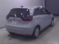 Honda FIT лот № 10169 оценка 3.5  с аукциона в Японии 2