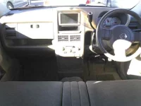 Nissan CUBECUBIC лот № 8136 оценка R  с аукциона в Японии 7