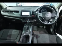 Honda VEZEL лот № 20087 оценка 3  с аукциона в Японии 4