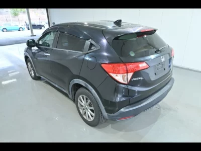 Honda VEZEL  с аукциона в Японии