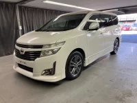 Nissan ELGRAND лот № 1172 оценка 3.5  с аукциона в Японии 4
