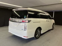Nissan ELGRAND лот № 1172 оценка 3.5  с аукциона в Японии 5