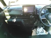 Nissan ROOX лот № 8250 оценка 4  с аукциона в Японии 7