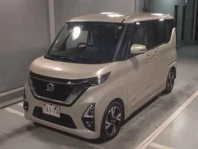 Nissan ROOX  с аукциона в Японии