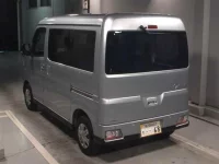 Daihatsu ATRAI VAN лот № 8318 оценка 4  с аукциона в Японии 1