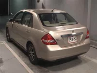 Nissan TIIDA LATIO лот № 8367 оценка 3  с аукциона в Японии 1