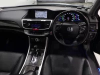 Honda ACCORD лот № 10324 оценка 4  с аукциона в Японии 4