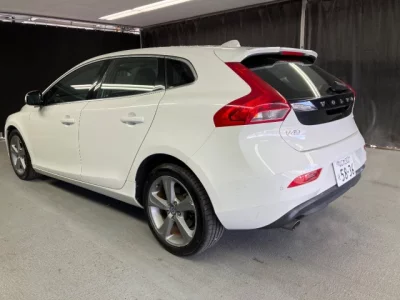Volvo V40  с аукциона в Японии