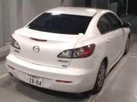Mazda AXELA лот № 8393 оценка 3.5  с аукциона в Японии 4