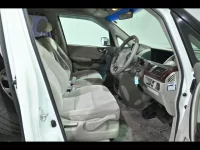 Honda ELYSION лот № 20201 оценка 3.5  с аукциона в Японии 5