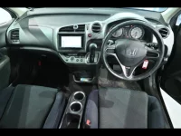 Honda STREAM лот № 20204 оценка 3  с аукциона в Японии 4