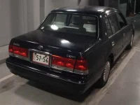 Toyota CROWN лот № 8402 оценка 3.5  с аукциона в Японии 4