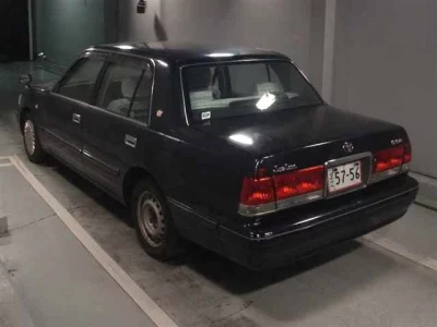 Toyota CROWN  с аукциона в Японии