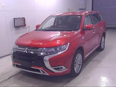 Mitsubishi OUTLANDER PHEV  с аукциона в Японии
