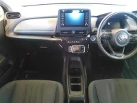 Toyota AQUA лот № 8440 оценка 4  с аукциона в Японии 7