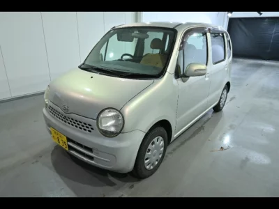 Daihatsu MOVE LATTE