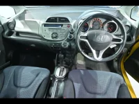 Honda FIT лот № 29063 оценка 3  с аукциона в Японии 4