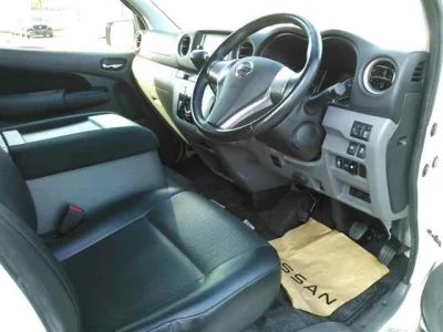 Nissan CARAVAN VAN