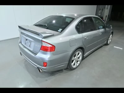 Subaru LEGACY B4