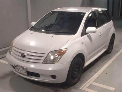 Toyota IST  с аукциона в Японии