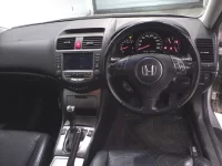 Honda ACCORD лот № 19071 оценка R  с аукциона в Японии 4