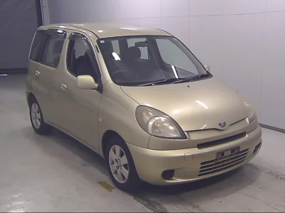 Toyota FUNCARGO  с аукциона в Японии
