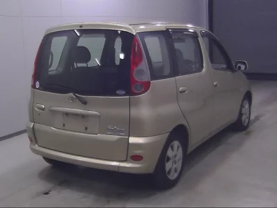 Toyota FUNCARGO  с аукциона в Японии