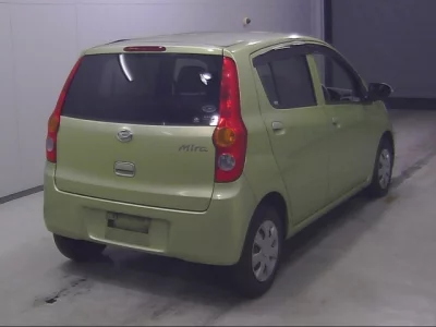 Daihatsu MIRA  с аукциона в Японии