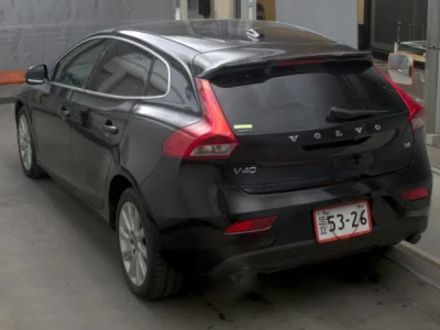 Volvo V40