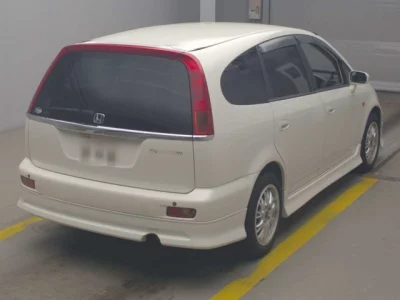 Honda STREAM  с аукциона в Японии