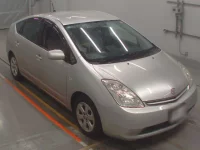Toyota PRIUS лот № 10023 оценка 3  с аукциона в Японии 4