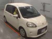 Toyota PORTE лот № 10026 оценка 4  с аукциона в Японии 4