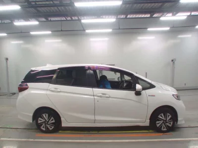 Honda SHUTTLE  с аукциона в Японии