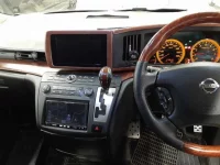 Nissan ELGRAND лот № 10032 оценка 4  с аукциона в Японии 8